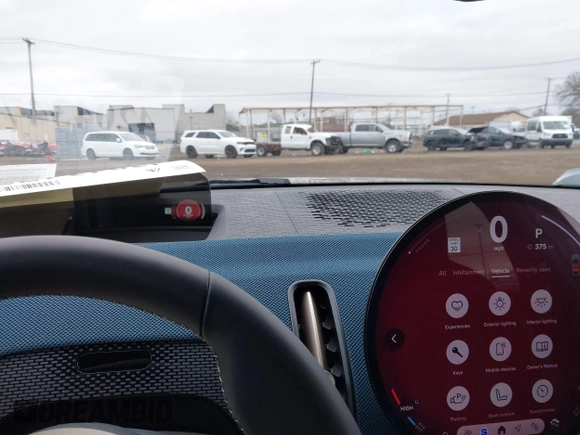 2025 MINI Countryman S z VIN WMZ23GA06S7P27483, wystawiony jako IAAI lot #42043477 z przebiegiem 3 781 mil mil oraz . Historia ofert i sprzedaży dostępna na DreamBid. Obrazek 7.