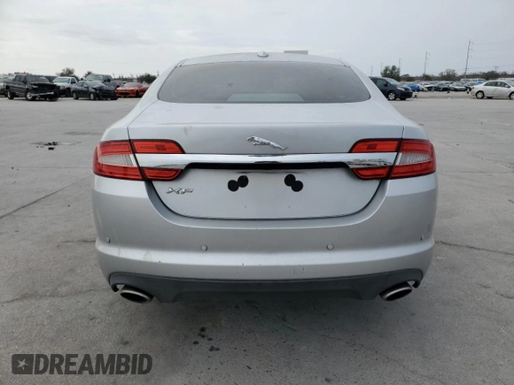 2012 Jaguar XF z VIN SAJWA0FB3CLS51714, wystawiony jako Copart lot #44529555 z przebiegiem Nie podano mil oraz Czysty tytuł • Clean title. Historia ofert i sprzedaży dostępna na DreamBid. Obrazek 6.