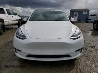 2022 Tesla Model Y Long Range with VIN 7SAYGDEE2NF403385, listed as a Copart auction lot 48594095 with 39,443 mi miles and Salvage Title. Bid and sale history available at DreamBid. Image 5.