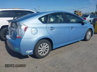2014 Toyota Prius z VIN JTDKN3DP4E3060596, wystawiony jako IAAI lot #42344224 z przebiegiem 95 043 mil mil oraz . Historia ofert i sprzedaży dostępna na DreamBid. Obrazek 4.