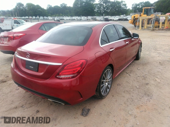 2017 Mercedes-Benz C 300 z VIN 55SWF4JB9HU211905, wystawiony jako IAAI lot #42258304 z przebiegiem 89 308 mil mil oraz . Historia ofert i sprzedaży dostępna na DreamBid. Obrazek 4.