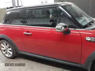 2013 MINI Hardtop S with VIN WMWSV3C50DT392160, listed as a IAAI auction lot 41893232 with 70,922 mi miles and . Bid and sale history available at DreamBid. Image 12.