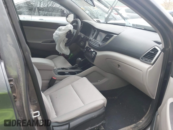 2018 Hyundai Tucson SEL with VIN KM8J3CA44JU716548, listed as a IAAI auction lot 42064695 with 71,222 mi miles. Bid and sale history available at carsss.com. Image 5.