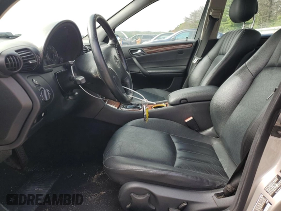 2005 Mercedes-Benz C 240 с VIN WDBRF81J75F691879, выставлен на аукционе Copart как лот 64199765 с пробегом 79 163 миль миль и Списание • Salvage title. История ставок и продаж доступна на DreamBid. Изображение 7.