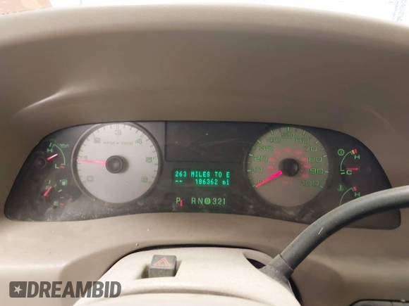 2006 Ford F-250 XL with VIN 1FTSW21586ED55328, listed as a IAAI auction lot 41921699 with 186,362 mi miles and . Bid and sale history available at DreamBid. Image 7.