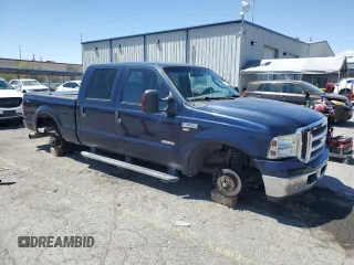 2005 Ford F-250 XL with VIN 1FTSW20P15EA64980, listed as a Copart auction lot 55518045 with 111,672 mi miles and Salvage title. Bid and sale history available at DreamBid. Image 4.