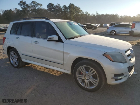 2013 Mercedes-Benz GLK-Class GLK 350 with VIN WDCGG5HB7DG014935, listed as a Copart auction lot 88257825 with 242,618 mi miles and Salvage Title. Bid and sale history available at carsss.com. Image 4.