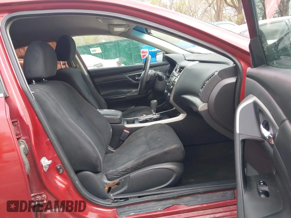 2015 Nissan Altima 2.5 S with VIN 1N4AL3AP1FN904367, listed as a IAAI auction lot 41930507 with 180,453 mi miles. Bid and sale history available at carsss.com. Image 5.