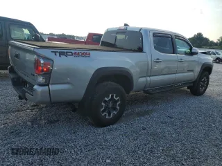 2022 Toyota Tacoma SR5 with VIN 3TMDZ5BN5NM126114, listed as a Copart auction lot 62710845 with 35,000 mi miles and Salvage title. Bid and sale history available at DreamBid. Image 3.