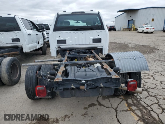 2022 Ford F-350 XL with VIN 1FD8W3HT3NEE12596, listed as a Copart auction lot 51074445 with 213,784 mi miles and Clean Title. Bid and sale history available at DreamBid. Image 6.
