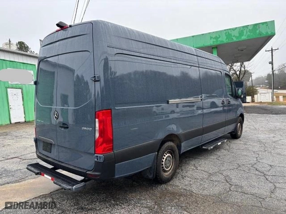 2019 Mercedes-Benz Sprinter Cargo Van with VIN WD4PF1CD6KP129832, listed as a Copart auction lot 46268675 with 107,981 mi miles and Clean Title. Bid and sale history available at carsss.com. Image 4.