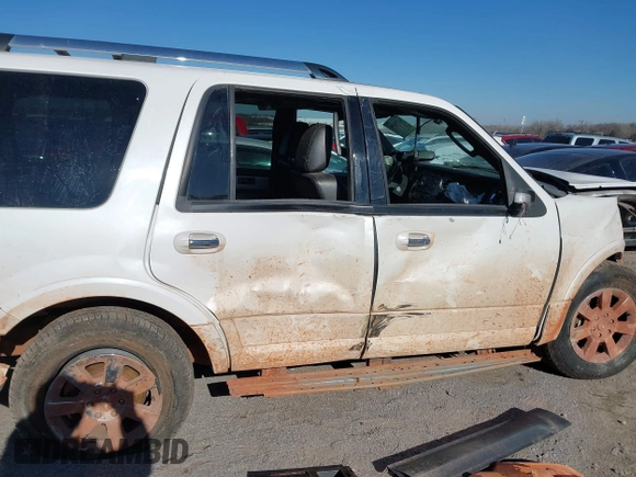 2009 Ford Expedition Limited z VIN 1FMFU19569EA64350, wystawiony jako IAAI lot #41375396 z przebiegiem Nie podano mil oraz . Historia ofert i sprzedaży dostępna na DreamBid. Obrazek 6.