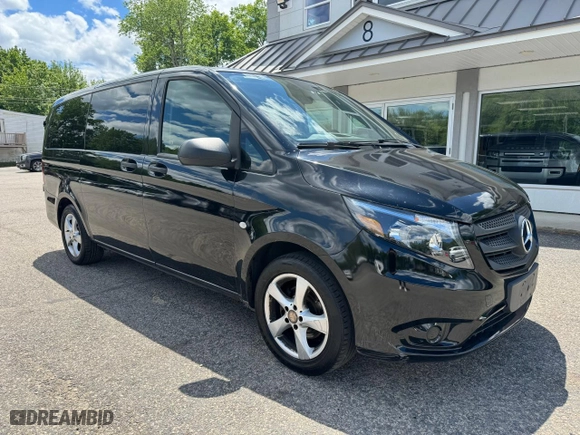 2018 Mercedes-Benz Metris Passenger Van with VIN WD4PG2EE4J3370982, listed as a Copart auction lot 57677434 with 217,163 mi miles and Clean Title. Bid and sale history available at carsss.com. Image 1.