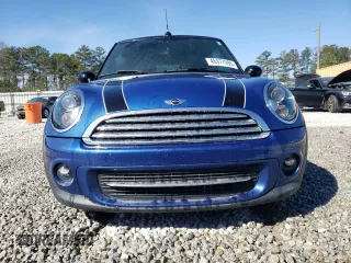 2015 MINI Convertible с VIN WMWZN3C57FT862587, выставлен на аукционе Copart как лот 46977995 с пробегом 79 587 миль миль и Списание • Salvage title. История ставок и продаж доступна на DreamBid. Изображение 5.