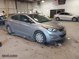 2015 Hyundai Elantra Limited with VIN 5NPDH4AE4FH621474, listed as a IAAI auction lot 40974290 with 132,533 mi miles. Bid and sale history available at carsss.com. Image 1.