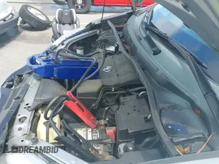 2015 Toyota Sienna XLE with VIN 5TDYK3DC1FS589889, listed as a IAAI auction lot 42926975 with 176,939 mi miles and . Bid and sale history available at DreamBid. Image 22.