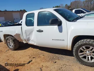 2011 Chevrolet Silverado 1500 Work Truck with VIN 1GCRKPEA8BZ356089, listed as a IAAI auction lot 41654051 with 237,061 mi miles and . Bid and sale history available at DreamBid. Image 13.