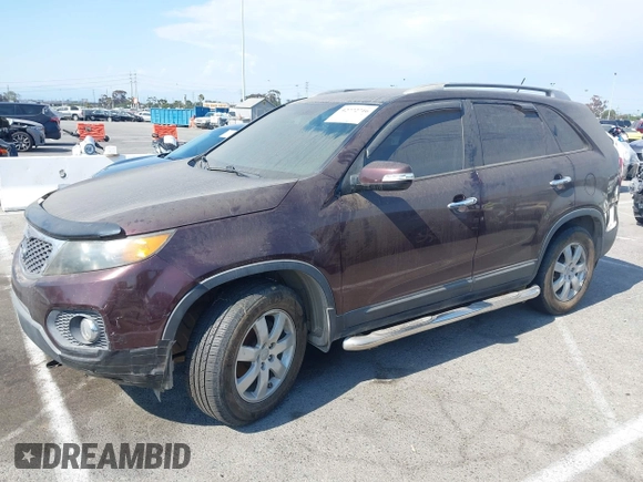 2013 Kia Sorento LX with VIN 5XYKT4A63DG391204, listed as a IAAI auction lot 42772716 with 84,793 mi miles and . Bid and sale history available at DreamBid. Image 2.