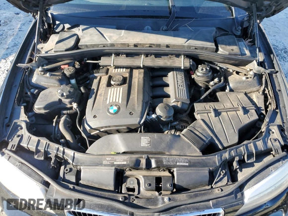 2013 BMW 1 Series 128i z VIN WBAUN1C52DVR01683, wystawiony jako Copart lot #88423465 z przebiegiem 111 157 mil mil oraz Szkoda całkowita • Salvage title. Historia ofert i sprzedaży dostępna na DreamBid. Obrazek 11.