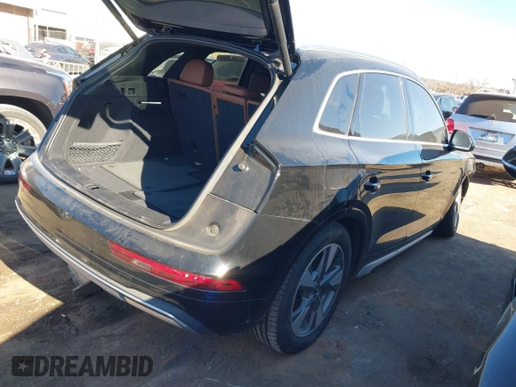 2024 Audi Q5 Premium z VIN WA1ABAFY2R2013670, wystawiony jako IAAI lot #41134099 z przebiegiem 5 940 mil mil oraz . Historia ofert i sprzedaży dostępna na DreamBid. Obrazek 4.