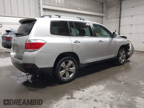 2013 Toyota Highlander Limited with VIN 5TDDK3EHXDS175547, listed as a IAAI auction lot 41334864 with 135,049 mi miles and . Bid and sale history available at DreamBid. Image 4.