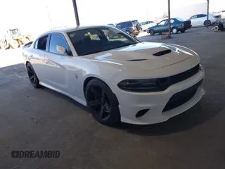 2019 Dodge Charger SRT Hellcat z VIN 2C3CDXL98KH552420, wystawiony jako IAAI lot #41681870 z przebiegiem 69 534 mil mil oraz . Historia ofert i sprzedaży dostępna na DreamBid. Obrazek 1.