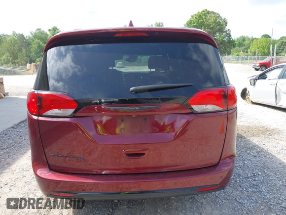 2019 Chrysler Pacifica Touring Plus z VIN 2C4RC1FG6KR532127, wystawiony jako IAAI lot #42285029 z przebiegiem 89 516 mil mil oraz . Historia ofert i sprzedaży dostępna na DreamBid. Obrazek 16.