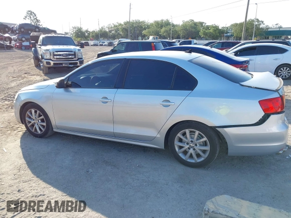 2012 Volkswagen Jetta SE with VIN 3VWDP7AJ3CM309327, listed as a IAAI auction lot 42053827 with 139,802 mi miles and . Bid and sale history available at DreamBid. Image 14.
