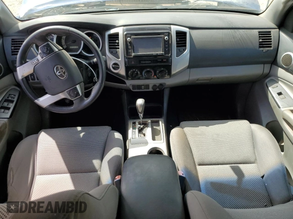 2015 Toyota Tacoma z VIN 3TMLU4EN4FM166332, wystawiony jako Copart lot #58080185 z przebiegiem 94 135 mil mil oraz Czysty tytuł • Clean title. Historia ofert i sprzedaży dostępna na DreamBid. Obrazek 8.