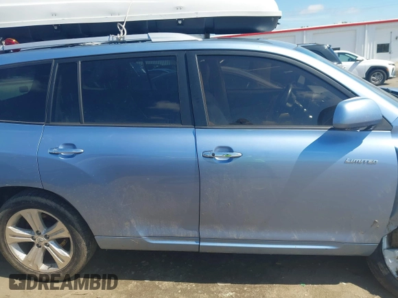 2009 Toyota Highlander Limited with VIN JTEES42AX92147677, listed as a IAAI auction lot 42231728 with 226,887 mi miles and . Bid and sale history available at DreamBid. Image 13.