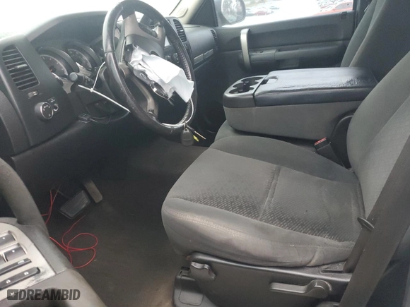 2008 Chevrolet Silverado 1500 LT w/2LT with VIN 2GCEC19J881251329, listed as a Copart auction lot 77889864 with 250,397 mi miles and Salvage Title. Bid and sale history available at carsss.com. Image 7.