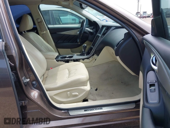 2014 Infiniti Q50 Sport with VIN JN1BV7ARXEM690925, listed as a IAAI auction lot 42163630 with 130,931 mi miles and . Bid and sale history available at carsss.com. Image 5.