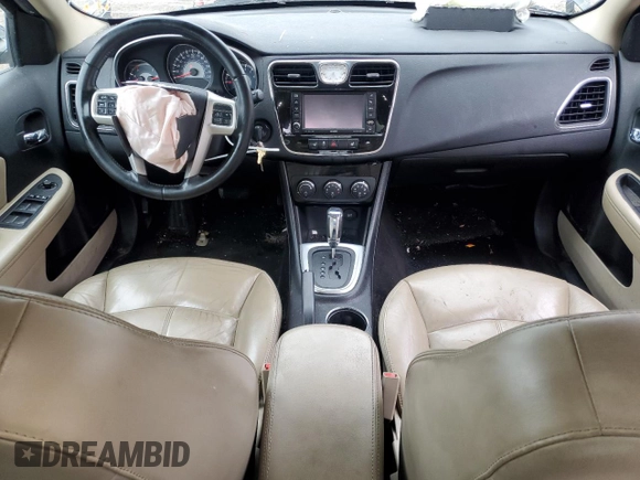 2011 Chrysler 200 Limited with VIN 1C3BC2FB8BN604975, listed as a Copart auction lot 81514224 with 139,368 mi miles and Salvage Title. Bid and sale history available at DreamBid. Image 8.