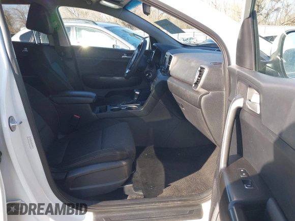 2017 Kia Sportage LX with VIN KNDPMCAC0H7119781, listed as a IAAI auction lot 41841318 with 120,902 mi miles and . Bid and sale history available at carsss.com. Image 5.