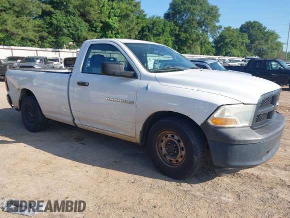 2012 Ram 1500 ST z VIN 3C6JD6DP5CG244057, wystawiony jako IAAI lot #42330312 z przebiegiem 237 024 mil mil oraz . Historia ofert i sprzedaży dostępna na DreamBid. Obrazek 1.
