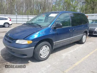 2000 Dodge Caravan SE with VIN 2B4GP45G3YR703761, listed as a IAAI auction lot 42106115 with 121,870 mi miles and . Bid and sale history available at carsss.com. Image 2.