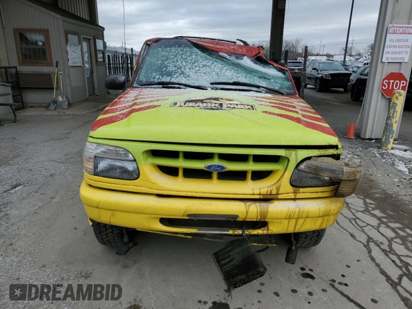 1996 Ford Explorer XL with VIN 1FMDU32X8TUC87548, listed as a Copart auction lot 83498844 with 120,957 mi miles and Salvage title. Bid and sale history available at DreamBid. Image 5.