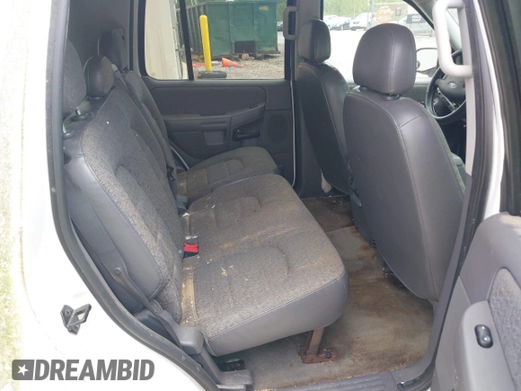 2004 Ford Explorer XLS with VIN 1FMZU62K04ZB15787, listed as a IAAI auction lot 42255942 with 169,103 mi miles and . Bid and sale history available at DreamBid. Image 8.