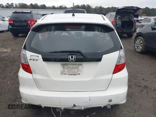 2012 Honda Fit Sport with VIN JHMGE8H52CC018984, listed as a IAAI auction lot 40880358 with 111,614 mi miles. Bid and sale history available at carsss.com. Image 17.