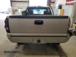 2005 Chevrolet Silverado 1500 LS with VIN 1GCEC14T75Z254816, listed as a Copart auction lot 45102935 with 124,541 mi miles and Salvage title. Bid and sale history available at DreamBid. Image 6.