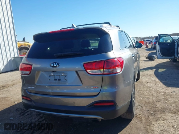 2017 Kia Sorento EX with VIN 5XYPH4A17HG247480, listed as a IAAI auction lot 41451143 with 124,423 mi miles and . Bid and sale history available at DreamBid. Image 4.