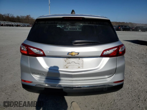 2019 Chevrolet Equinox LT with VIN 3GNAXKEV2KS563604, listed as a Copart auction lot 83644584 with 31,788 mi miles and Salvage Title. Bid and sale history available at carsss.com. Image 6.