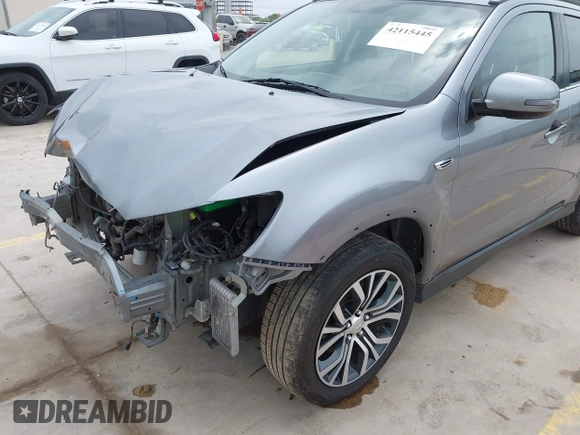 2018 Mitsubishi Outlander SEL with VIN JA4AP4AW2JZ028898, listed as a IAAI auction lot 42115445 with 134,204 mi miles and . Bid and sale history available at DreamBid. Image 6.