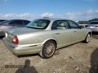 2007 Jaguar XJ with VIN SAJWA79B27SH17894, listed as a Copart auction lot 73415074 with 102,672 mi miles and Clean Title. Bid and sale history available at carsss.com. Image 3.