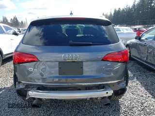 2017 Audi Q5 Premium Plus z VIN WA1L2AFP3HA043636, wystawiony jako IAAI lot #41701999 z przebiegiem 54 949 mil mil oraz . Historia ofert i sprzedaży dostępna na DreamBid. Obrazek 17.