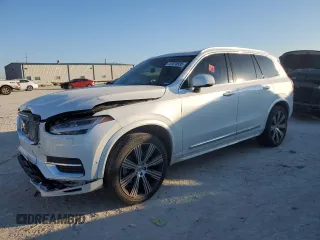 2022 Volvo XC90 Inscription with VIN YV4A221L2N1827855, listed as a Copart auction lot 41870335 with 29,792 mi miles and Salvage title. Bid and sale history available at DreamBid. Image 1.