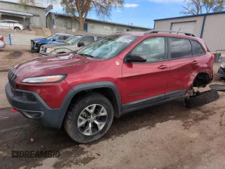 2015 Jeep Cherokee Trailhawk z VIN 1C4PJMBSXFW649425, wystawiony jako Copart lot #52900735 z przebiegiem 89 345 mil mil oraz Szkoda całkowita • Salvage title. Historia ofert i sprzedaży dostępna na DreamBid. Obrazek 1.