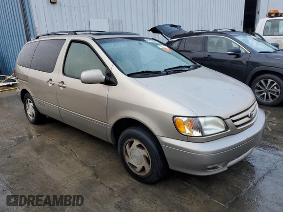 2002 Toyota Sienna LE with VIN 4T3ZF13C82U492678, listed as a Copart auction lot 84123944 with 138,763 mi miles and Clean Title. Bid and sale history available at carsss.com. Image 4.