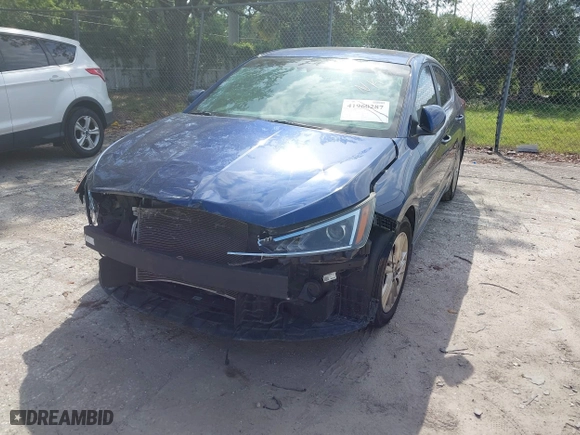 2020 Hyundai Elantra Value Edition with VIN 5NPD84LF1LH499349, listed as a IAAI auction lot 41960287 with 99,483 mi miles. Bid and sale history available at carsss.com. Image 2.