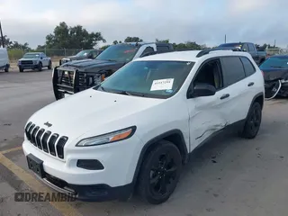 2016 Jeep Cherokee Altitude с VIN 1C4PJLAB8GW336631, выставлен на аукционе IAAI как лот 41117291 с пробегом 101 020 миль миль и . История ставок и продаж доступна на DreamBid. Изображение 18.